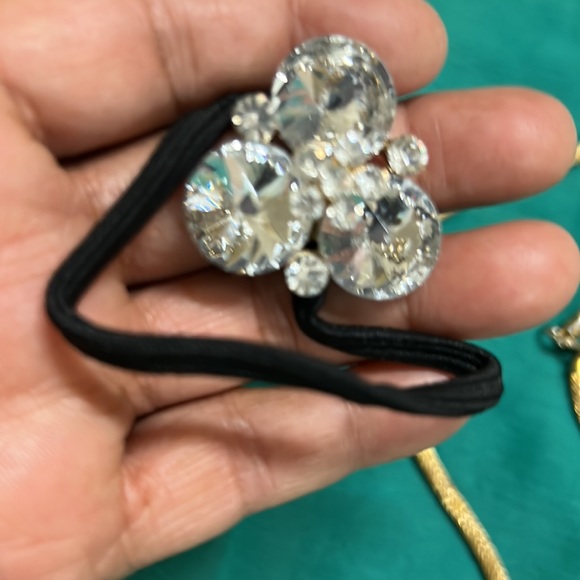 Mala, brooch, pins, hair band, key chain - Picture 3 of 5